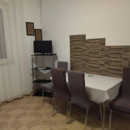 Apartments Maja I Mate Sucuraj Luaran gambar