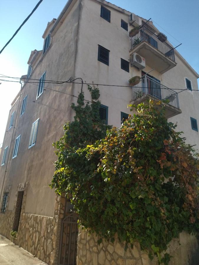 Apartments Maja I Mate Sucuraj Luaran gambar