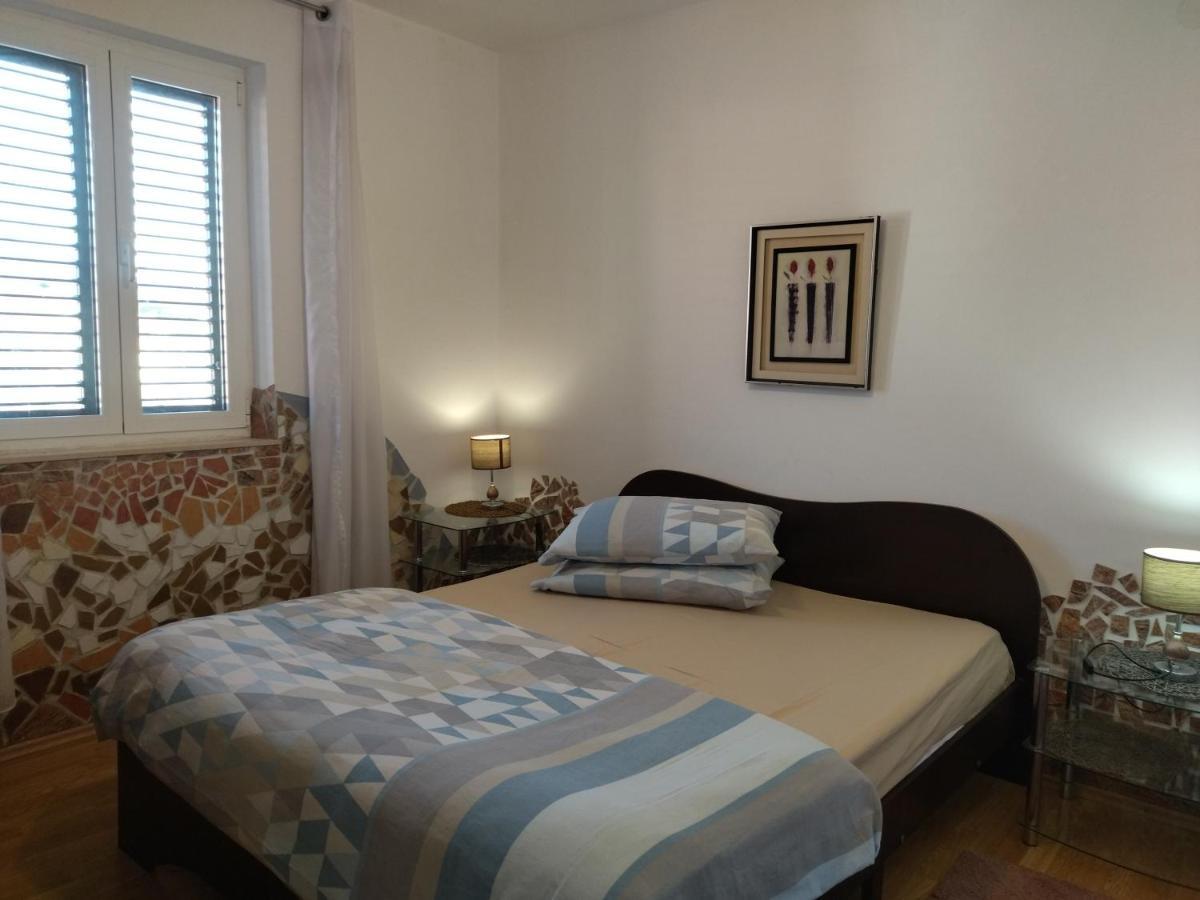 Apartments Maja I Mate Sucuraj Luaran gambar