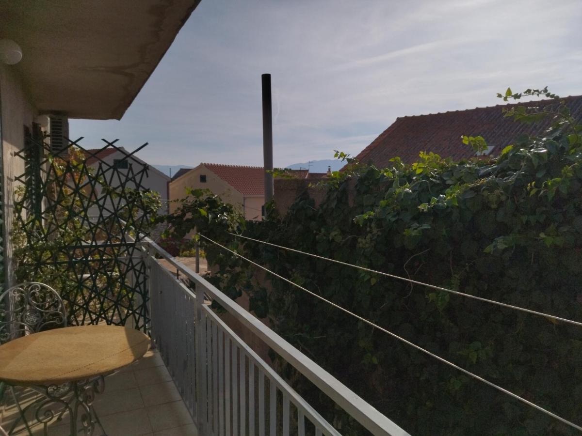 Apartments Maja I Mate Sucuraj Luaran gambar