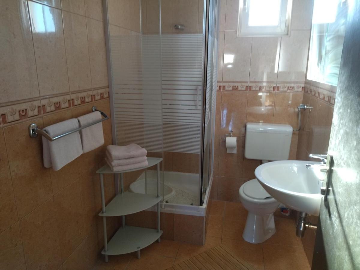 Apartments Maja I Mate Sucuraj Luaran gambar